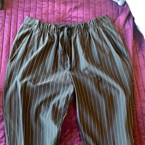 Lululemon Jet Crop Slim - Pinstripe